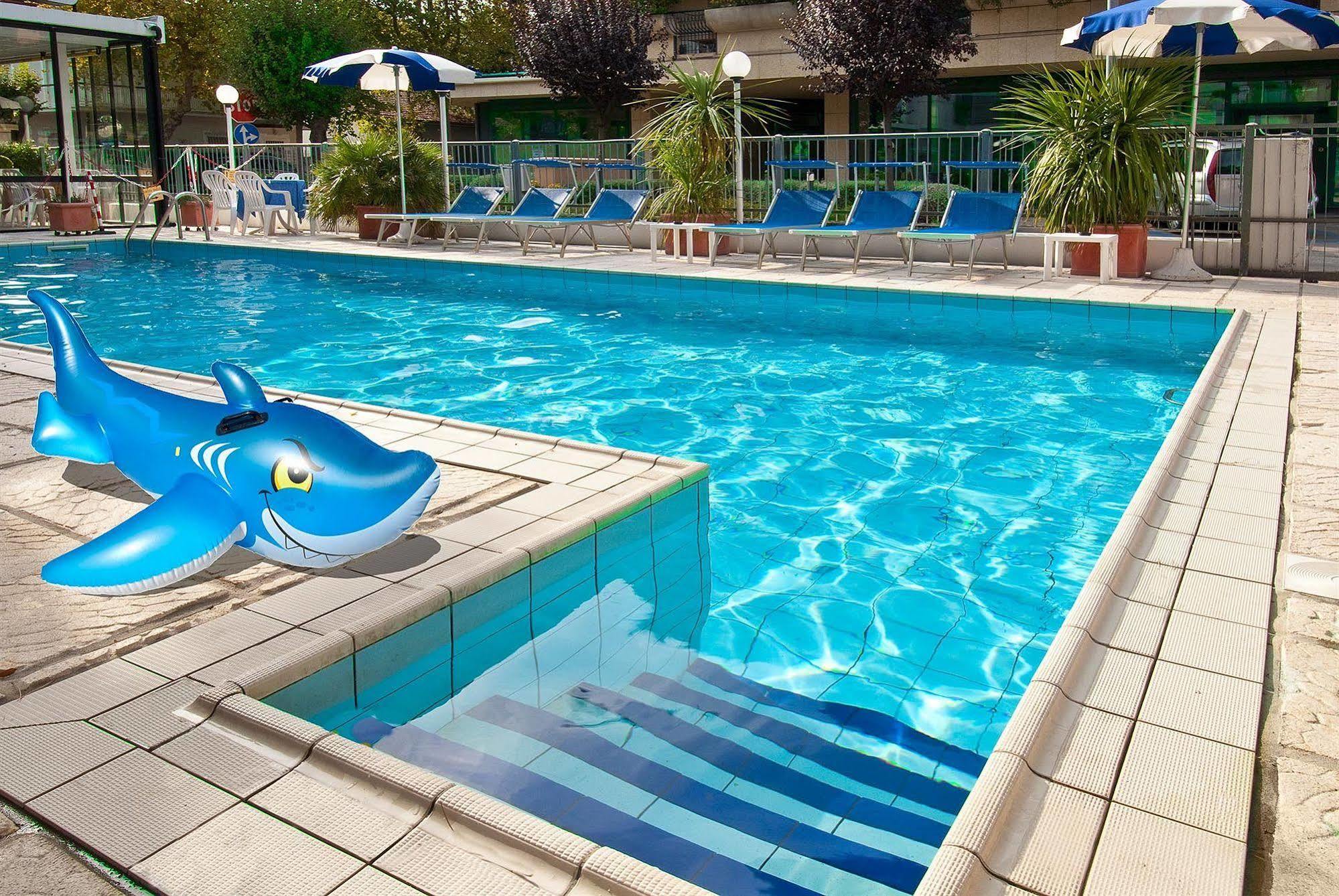 Hotel La Cappuccina Риччоне Экстерьер фото